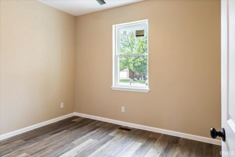 518 Lissaaron Drive Winchester IN 47394