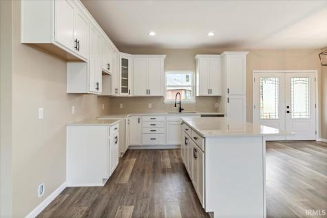 518 Lissaaron Drive Winchester IN 47394