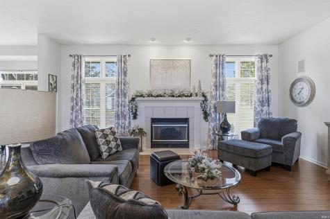 51691 Windyridge Court South Bend IN 46628