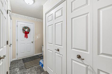 51691 Windyridge Court South Bend IN 46628