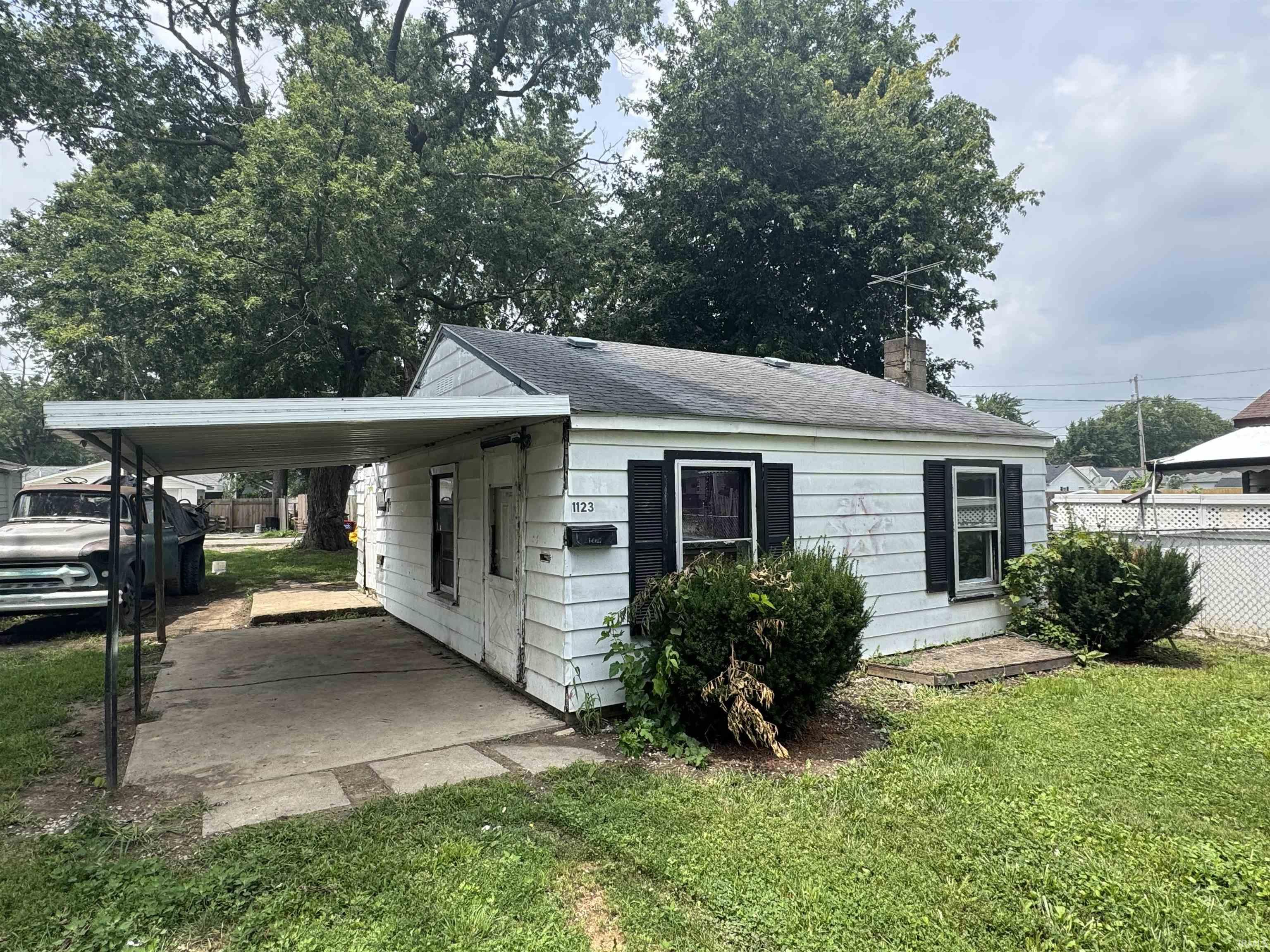 1123 S Cooper Street Kokomo IN 46902