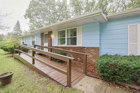 57191 Pinewood Drive South Bend IN 46619