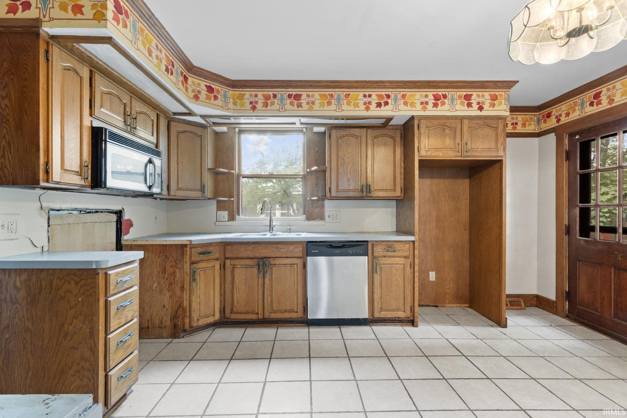 614 W Beardsley Avenue Elkhart IN 46514