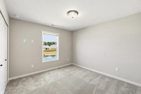 453 Barnsley Cove Fort Wayne IN 46845