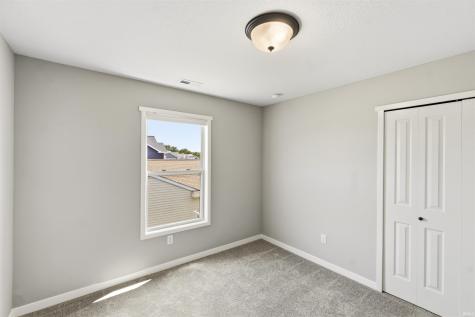 453 Barnsley Cove Fort Wayne IN 46845