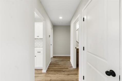 453 Barnsley Cove Fort Wayne IN 46845