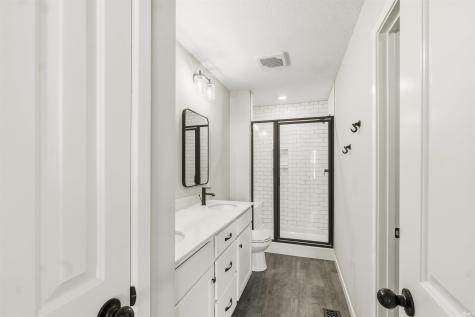 453 Barnsley Cove Fort Wayne IN 46845