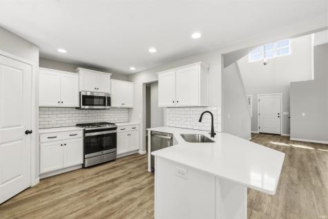 453 Barnsley Cove Fort Wayne IN 46845