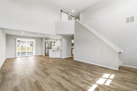 453 Barnsley Cove Fort Wayne IN 46845