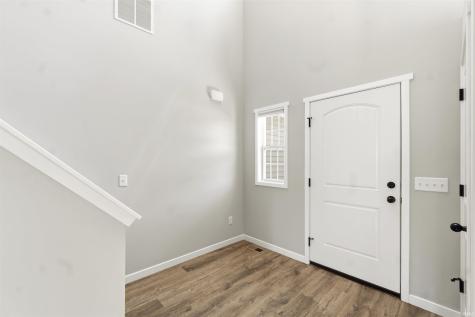 453 Barnsley Cove Fort Wayne IN 46845