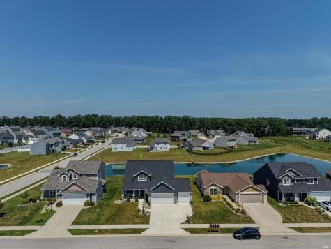 453 Barnsley Cove Fort Wayne IN 46845
