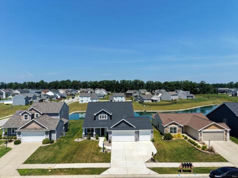 453 Barnsley Cove Fort Wayne IN 46845