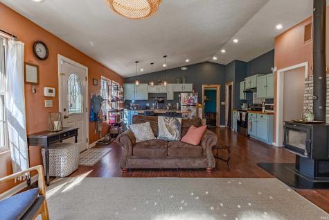 1912 S Orman Lane Bloomfield IN 47424