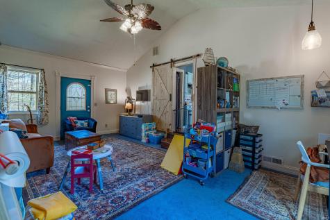 1912 S Orman Lane Bloomfield IN 47424