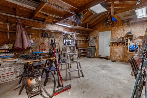 1912 S Orman Lane Bloomfield IN 47424