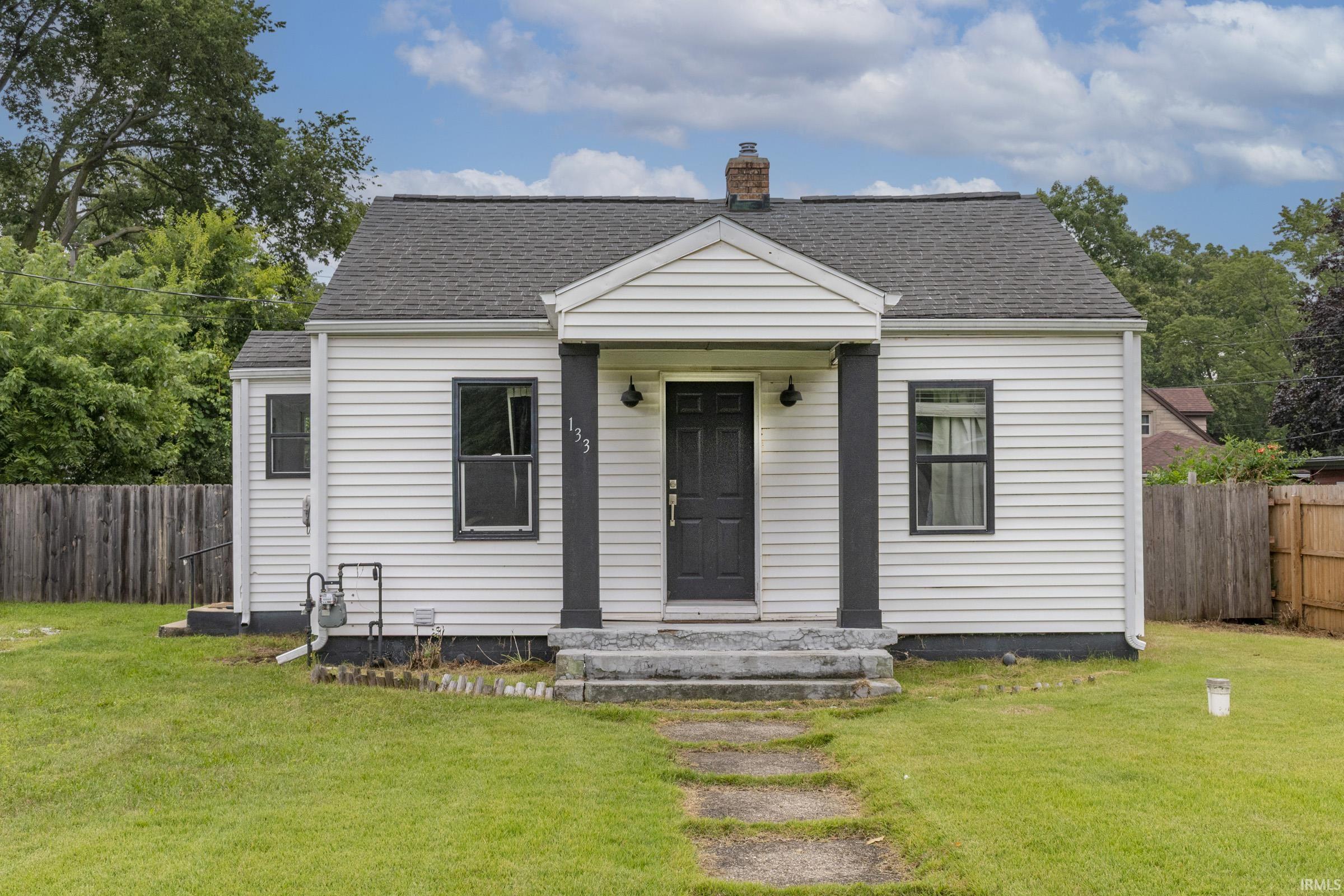 133 E Willow Drive South Bend IN 46637