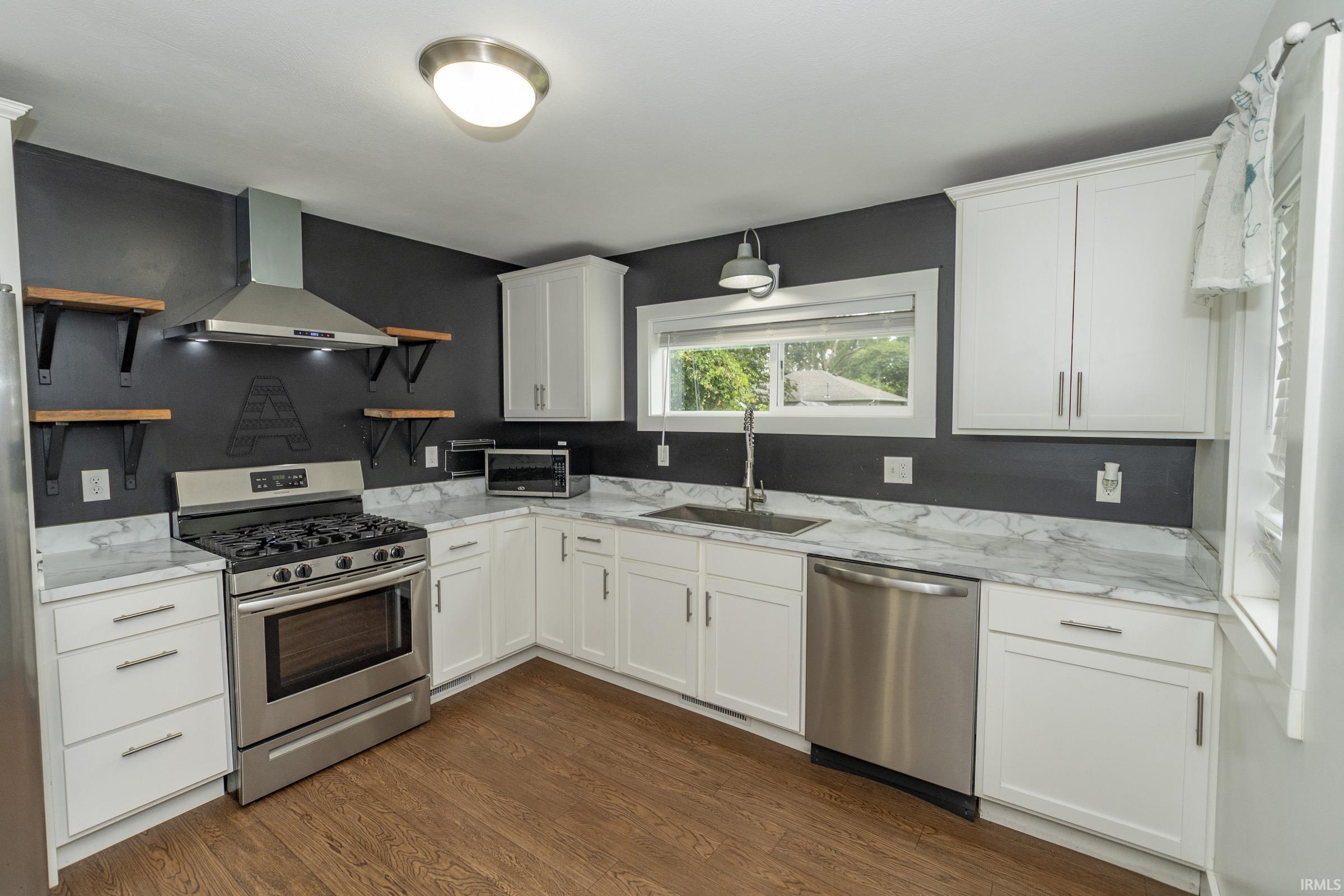 133 E Willow Drive South Bend IN 46637