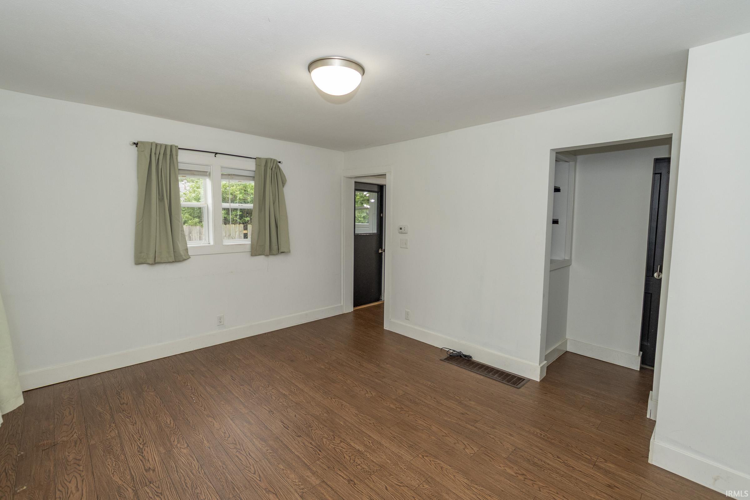 133 E Willow Drive South Bend IN 46637