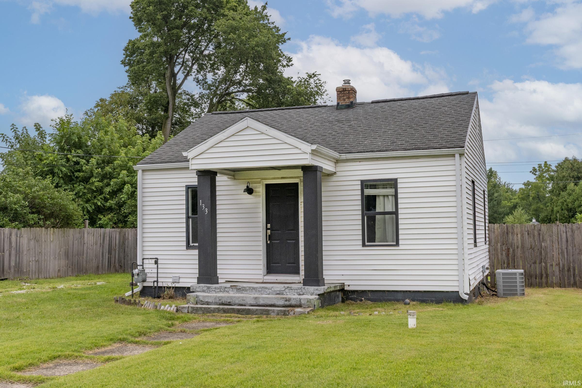 133 E Willow Drive South Bend IN 46637