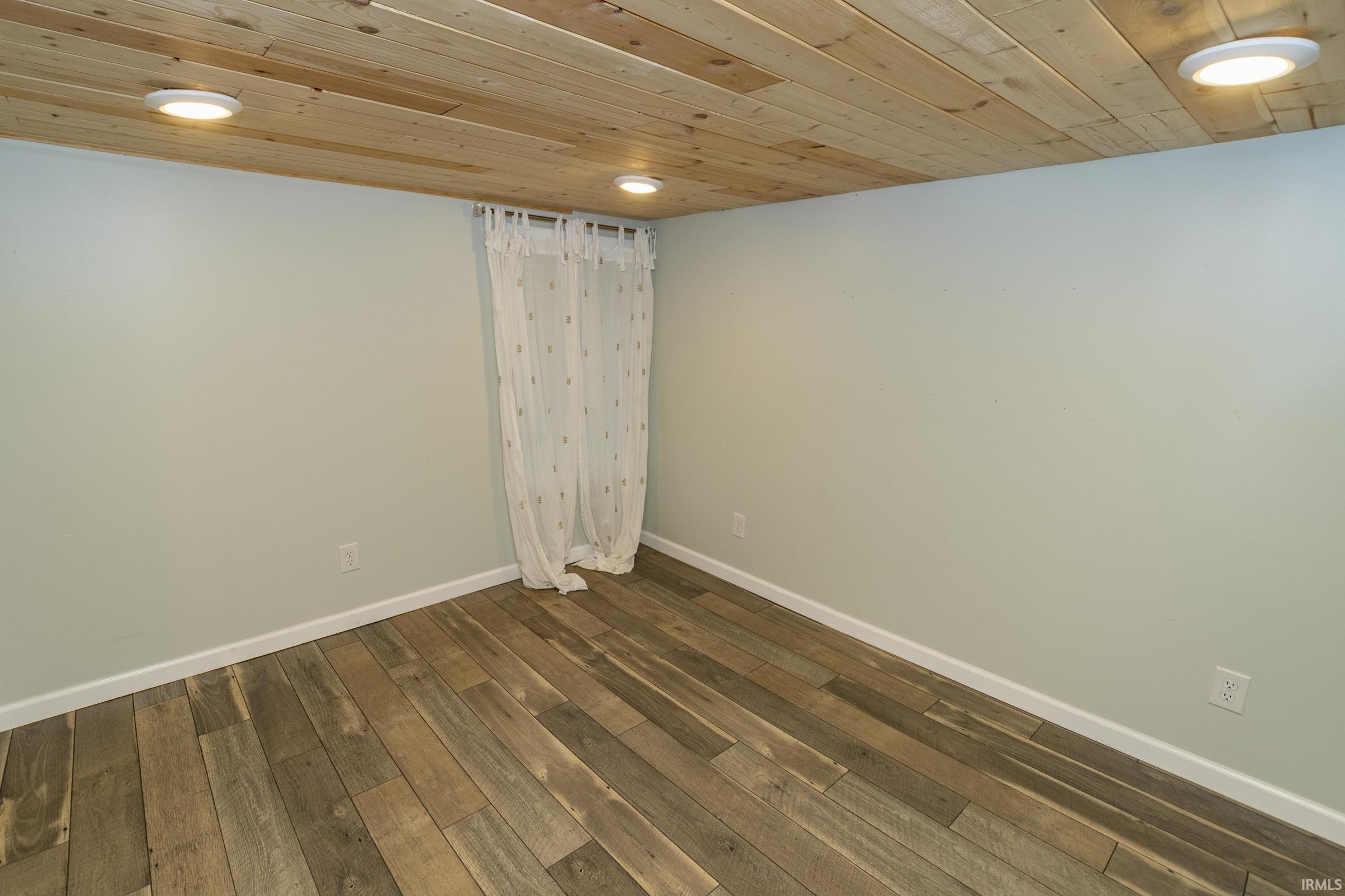 133 E Willow Drive South Bend IN 46637
