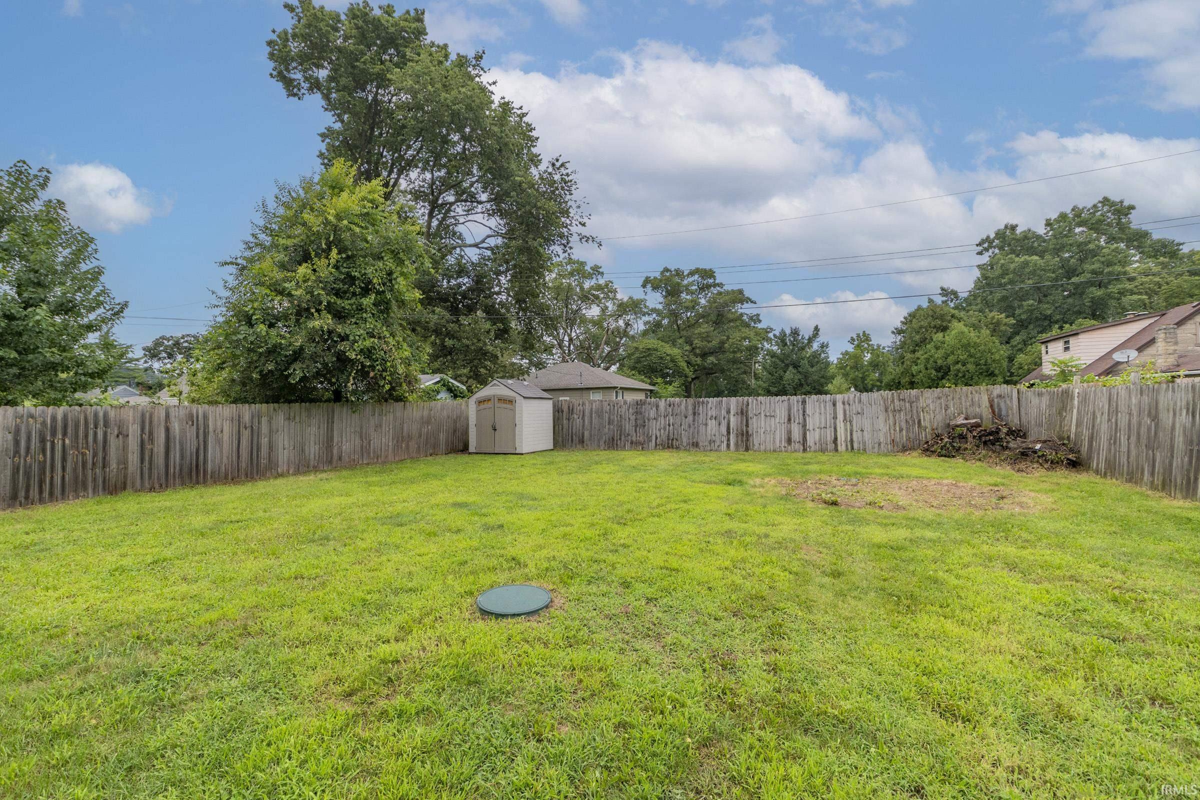 133 E Willow Drive South Bend IN 46637
