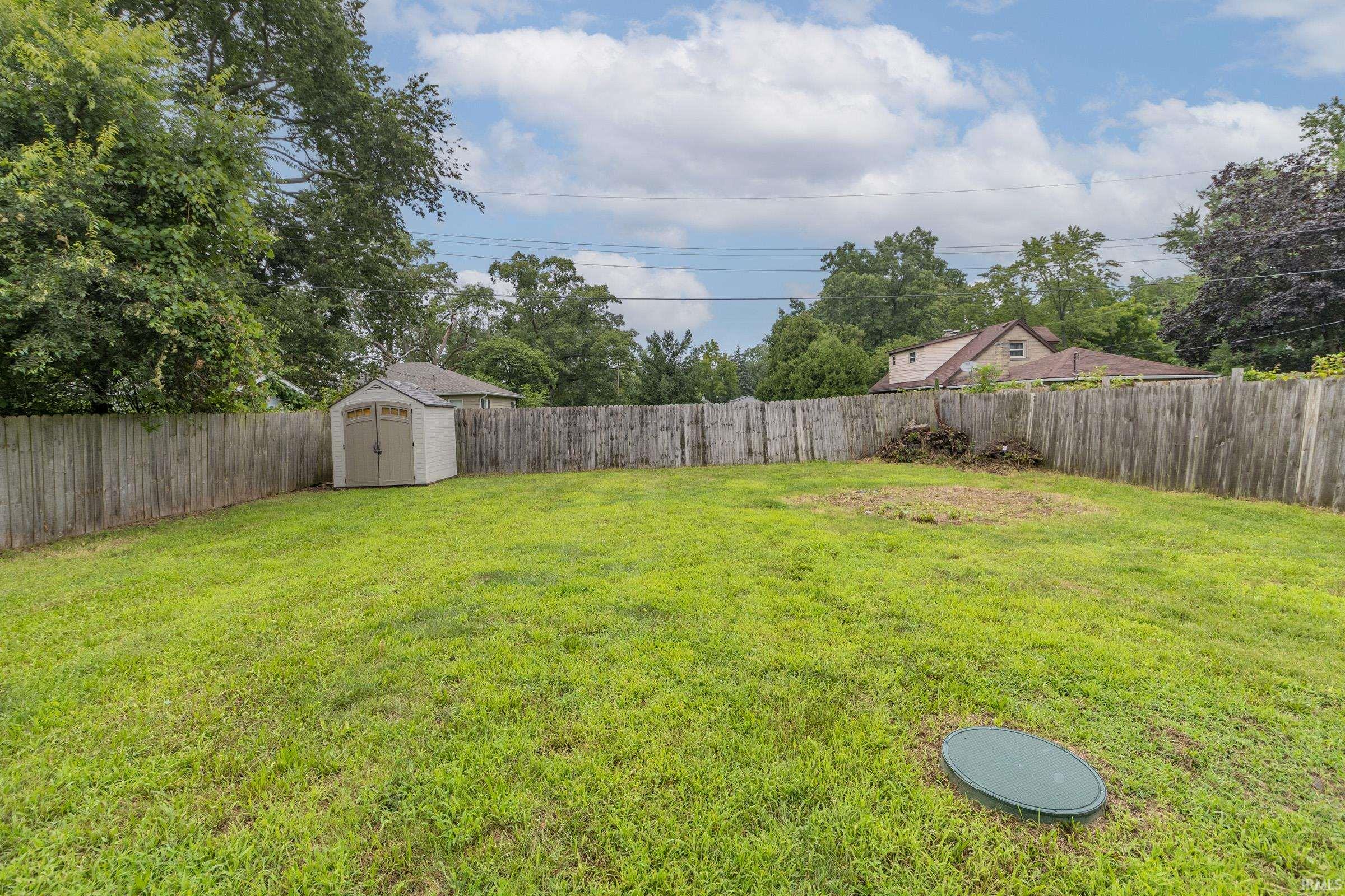 133 E Willow Drive South Bend IN 46637