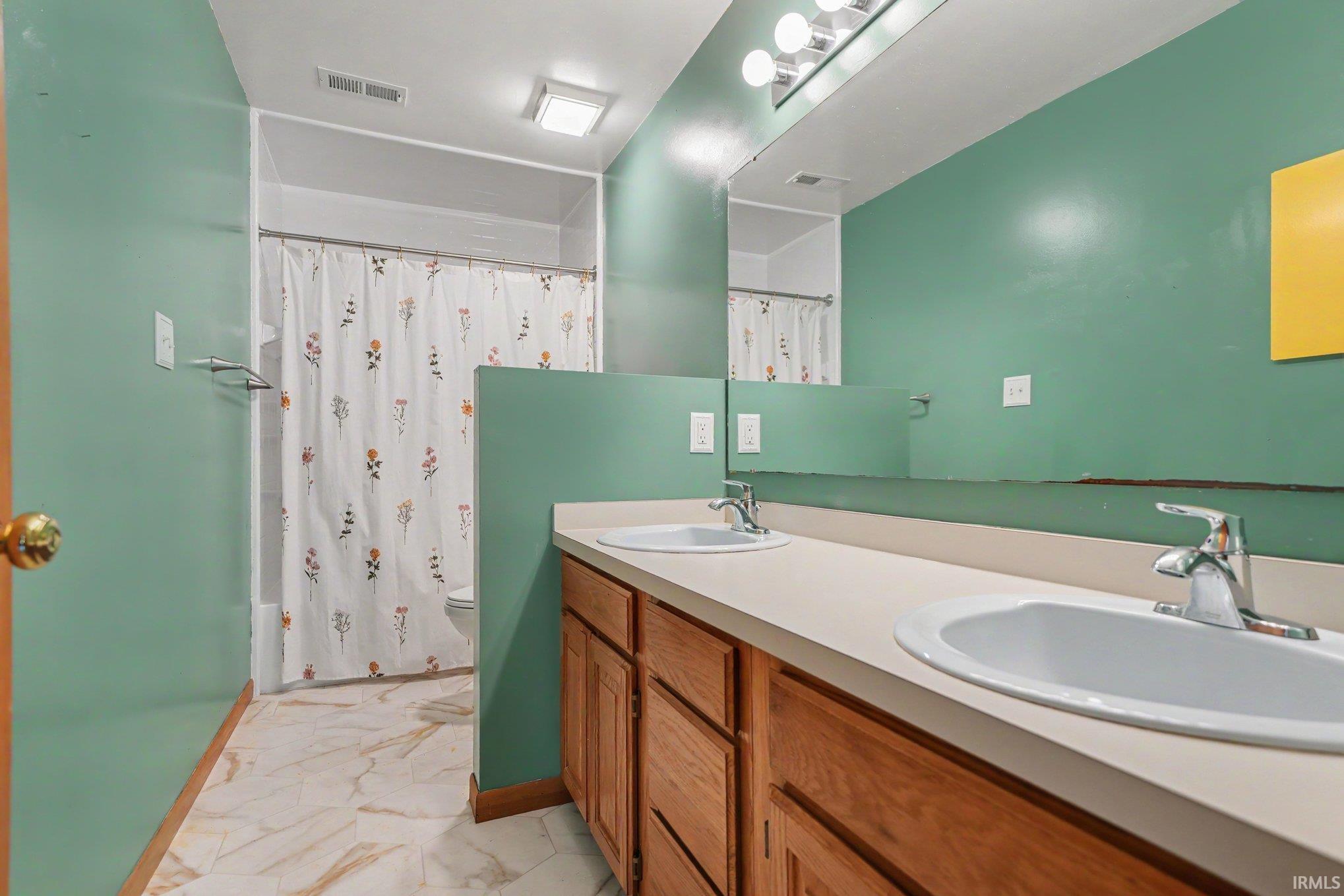 20957 Riverbrook Lane Bristol IN 46507