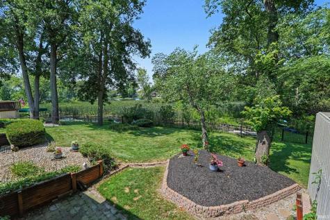 20957 Riverbrook Lane Bristol IN 46507
