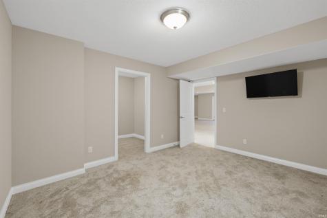 115 Lane 271 Hamilton IN 46742