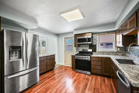 114 S Illinois Street Delphi IN 46923