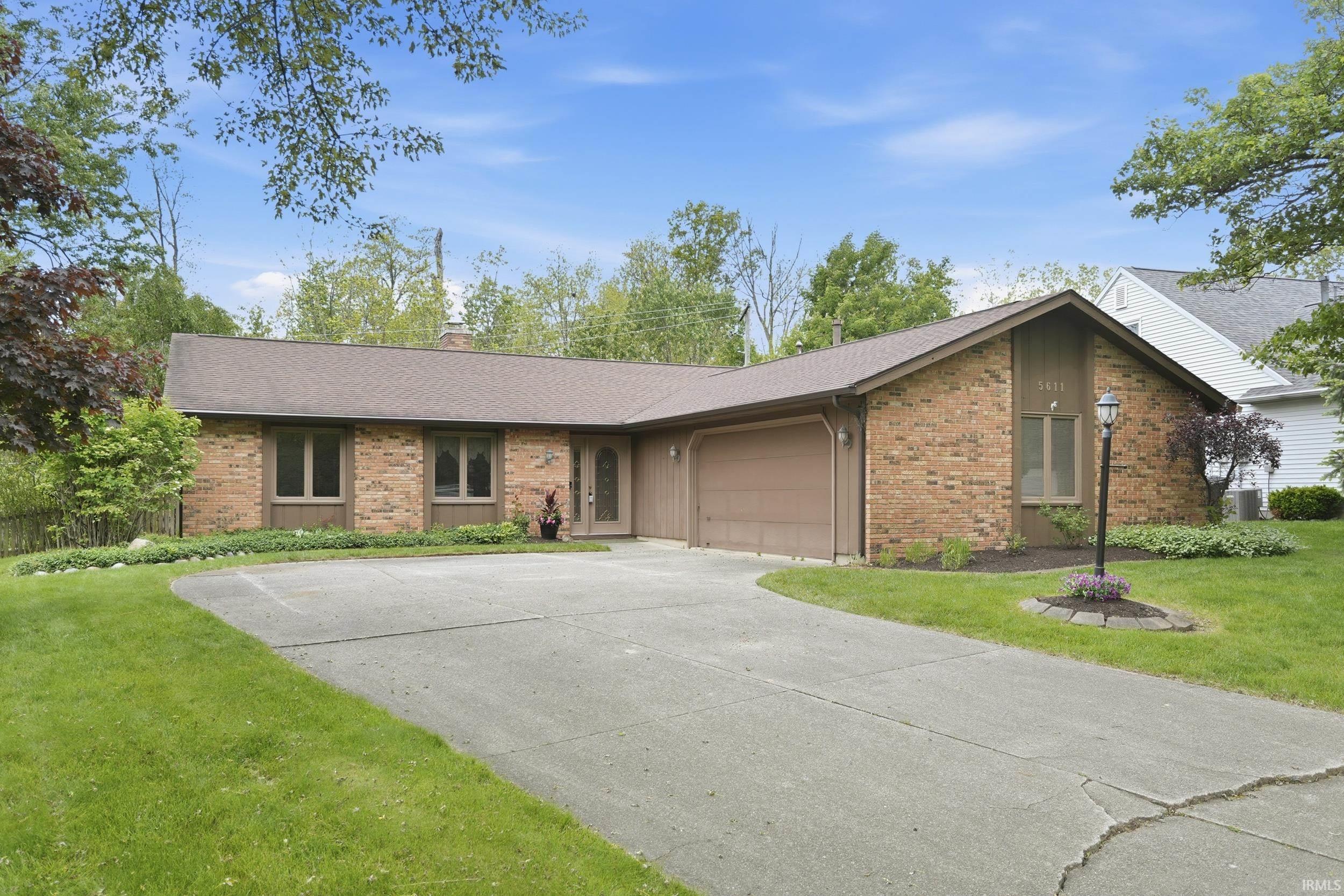 5611 Larchwood Run Fort Wayne IN 46825