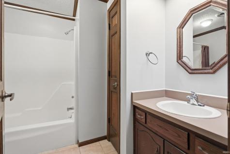 5611 Larchwood Run Fort Wayne IN 46825
