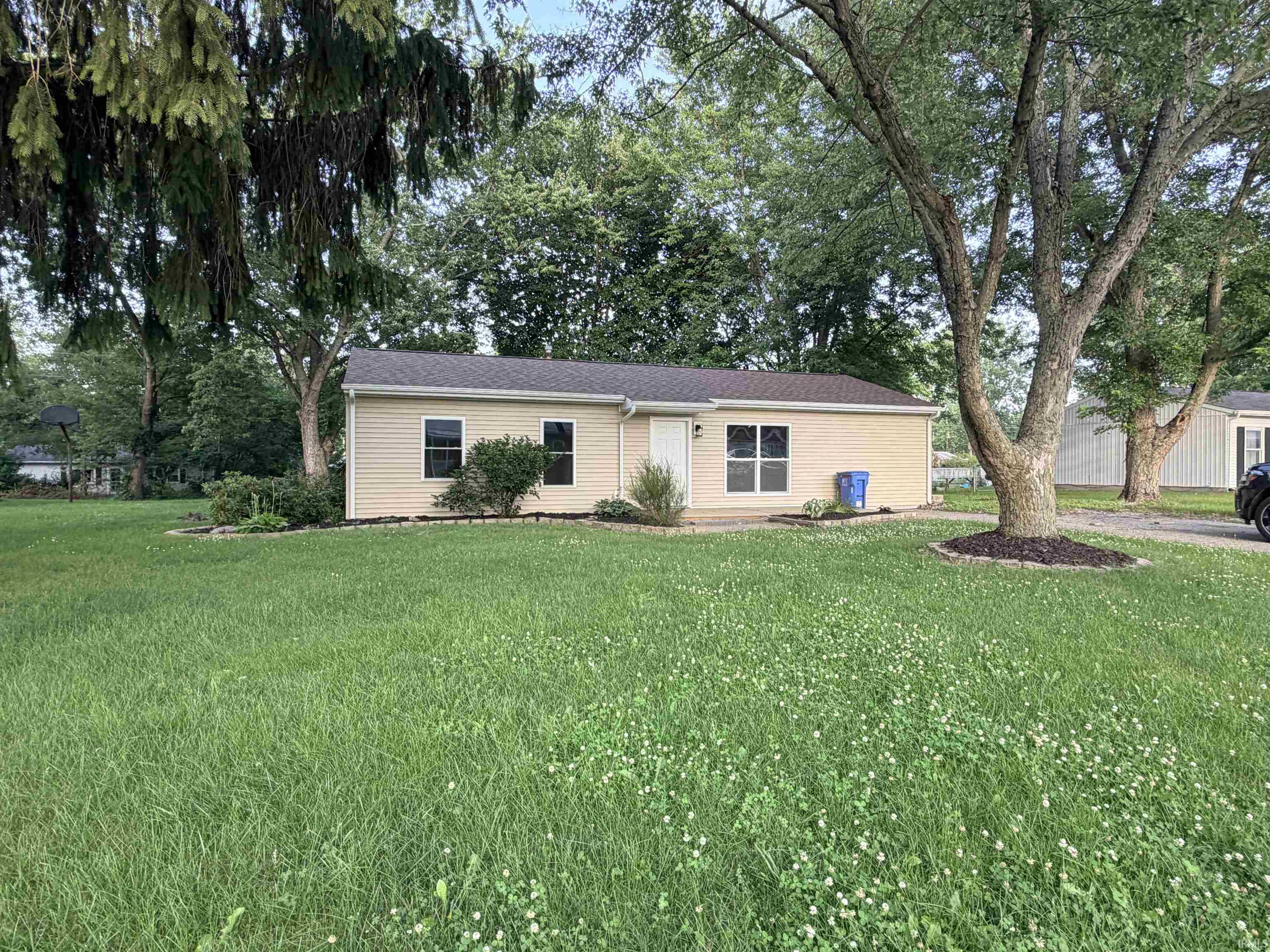 1822 Sharon Street Warsaw IN 46580