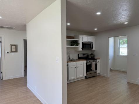 156 S Miller Avenue Albany IN 47320