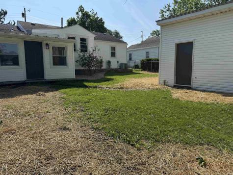 156 S Miller Avenue Albany IN 47320