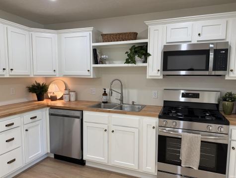 156 S Miller Avenue Albany IN 47320