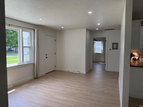 156 S Miller Avenue Albany IN 47320