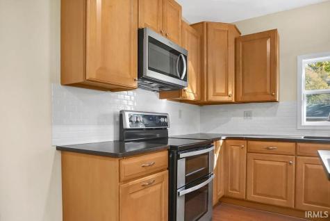 558 Pinewood Drive Bedford IN 47421