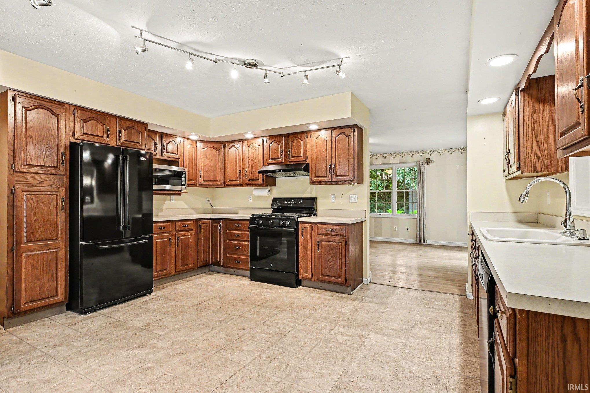 50550 Deer Ridge Court Granger IN 46530