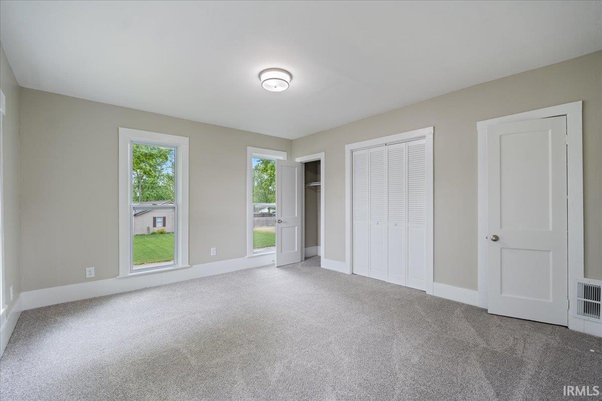 123 E Hovey Street Warsaw IN 46502