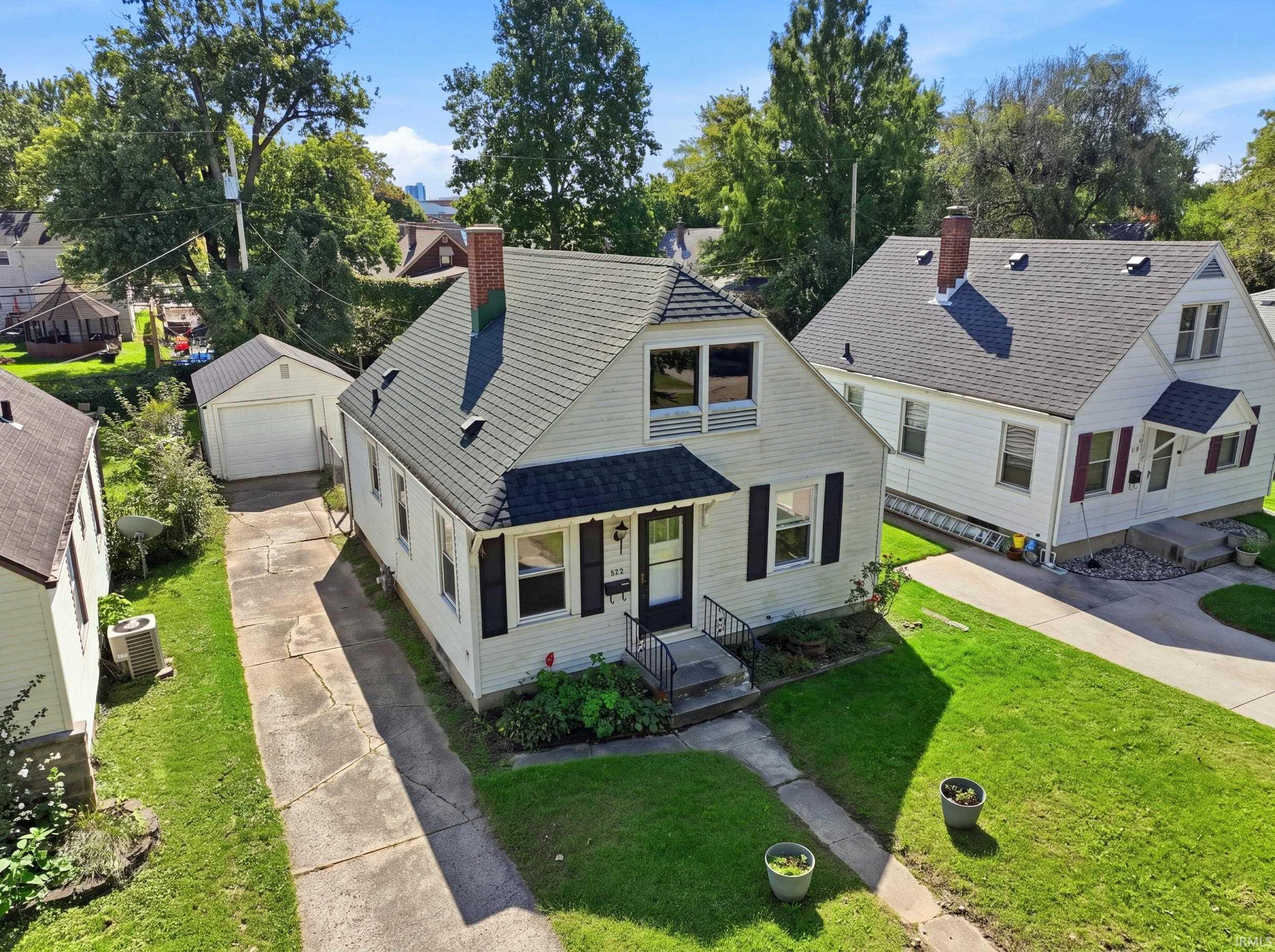 522 Curdes Avenue Fort Wayne IN 46805