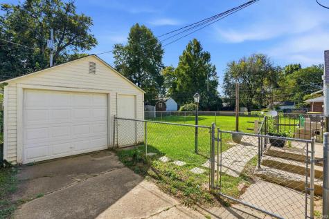 522 Curdes Avenue Fort Wayne IN 46805
