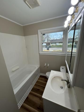 2904 Madison Avenue Evansville IN 47714
