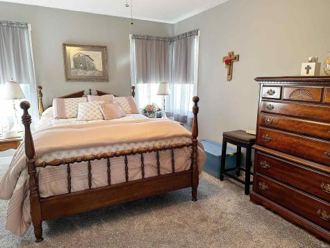 1804 Grand Avenue Washington IN 47501