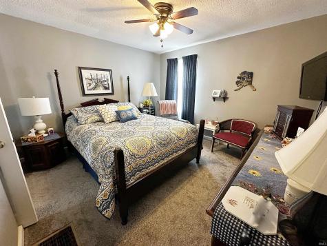 1804 Grand Avenue Washington IN 47501