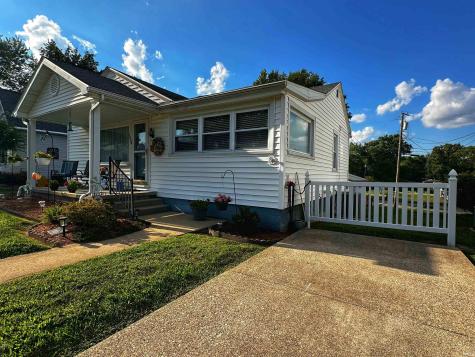 1804 Grand Avenue Washington IN 47501