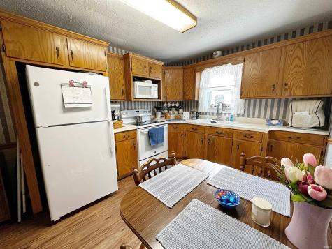 1804 Grand Avenue Washington IN 47501