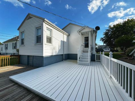 1804 Grand Avenue Washington IN 47501