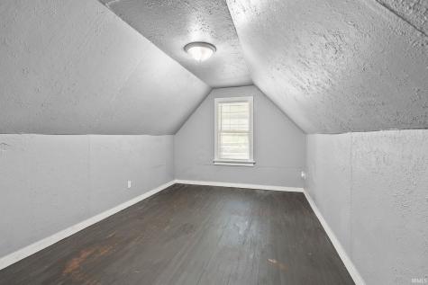 1712 Illinois Street Fort Wayne IN 46808