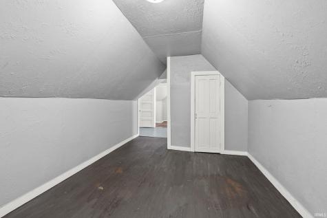 1712 Illinois Street Fort Wayne IN 46808